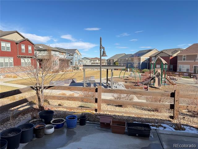 Building Photo - 15937 E Otero Cir