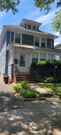 Building Photo - 120 Bryant Ave