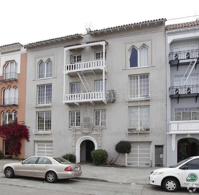 Building Photo - 3665 Fillmore St