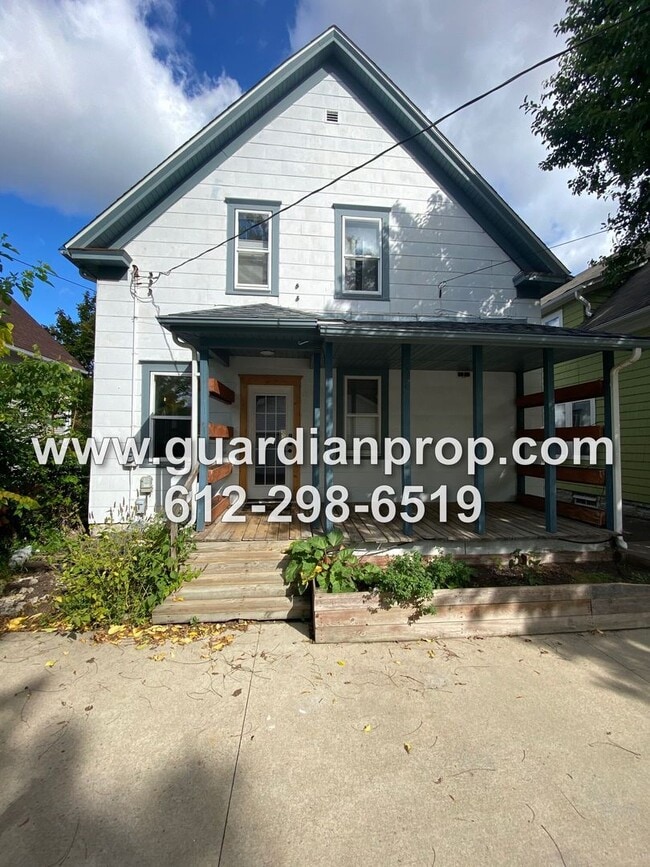 Building Photo - Updated House Available August 1, Hardwood...