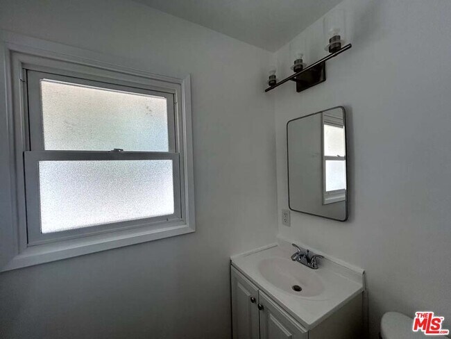 Building Photo - 22739 Marlin Pl