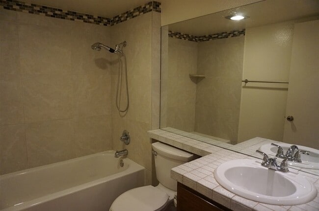 Building Photo - 3918 Camino Calma