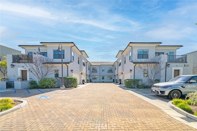 Building Photo - 172 Follyhatch