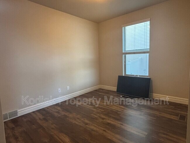 Building Photo - 13284 S Herriman Rose Blvd