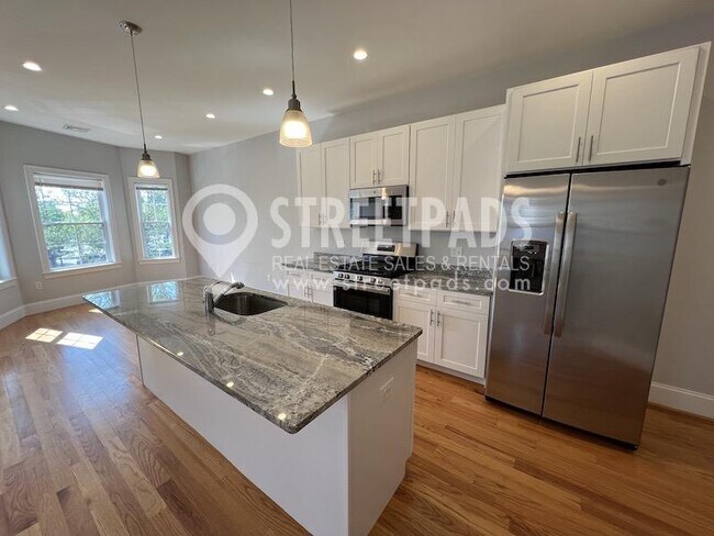 Building Photo - 4 bedroom in Boston MA 02134