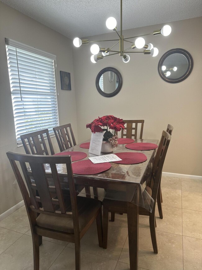 Building Photo - 51 Tilford C