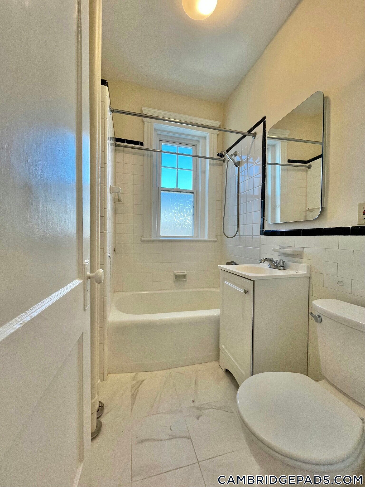 Building Photo - 37 Wendell St