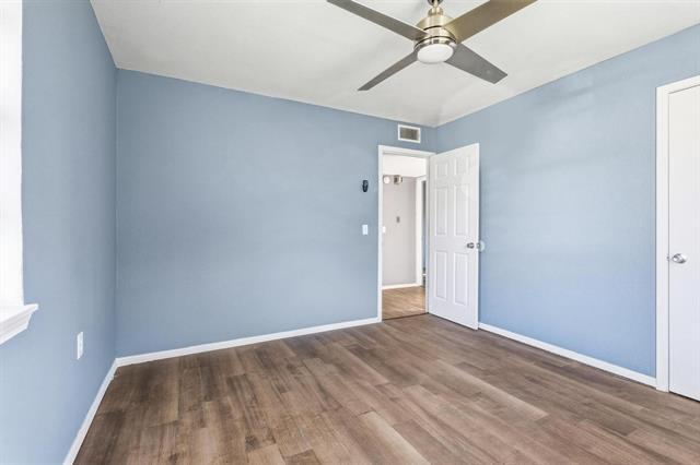 Building Photo - 916 8th St NW