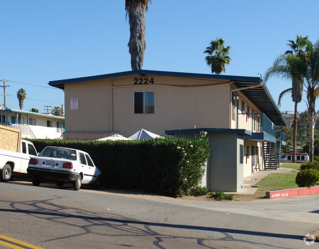 Primary Photo - 2224 Primrose Ave