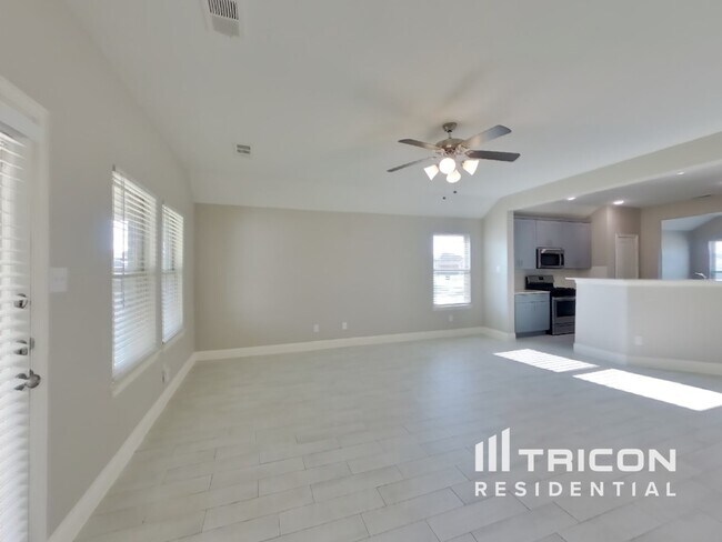 Building Photo - 4240 Calla Dr