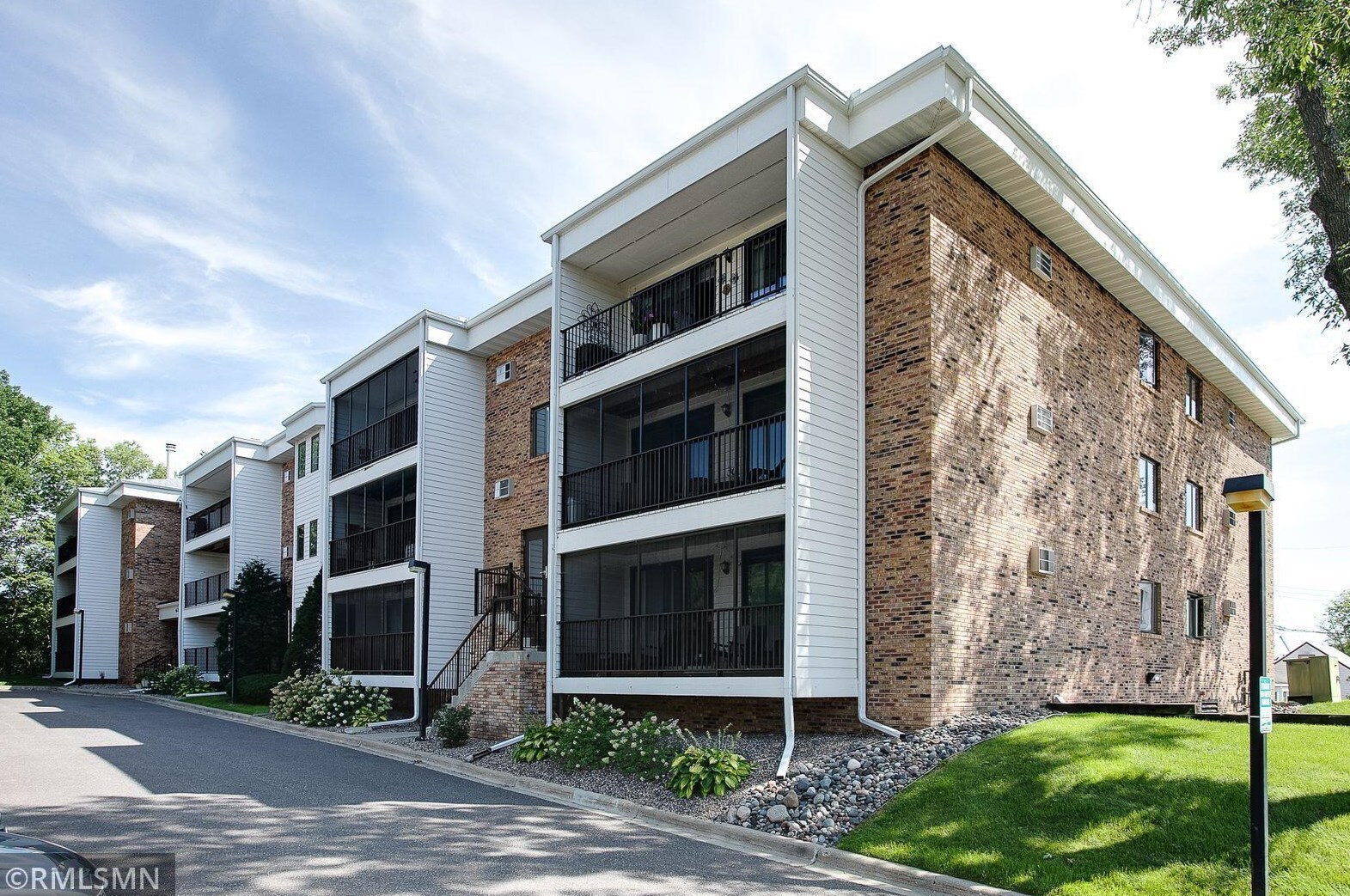 Building Photo - 4625 Minnetonka Blvd