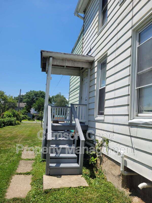 Building Photo - 146 W Dorrance St