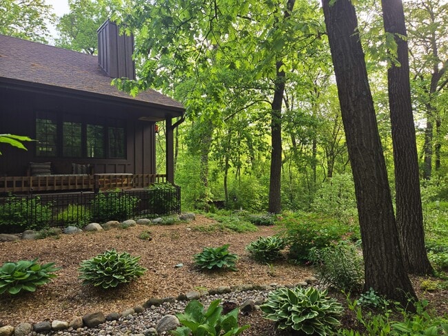 Building Photo - S43W30464 Stone Gate Ln