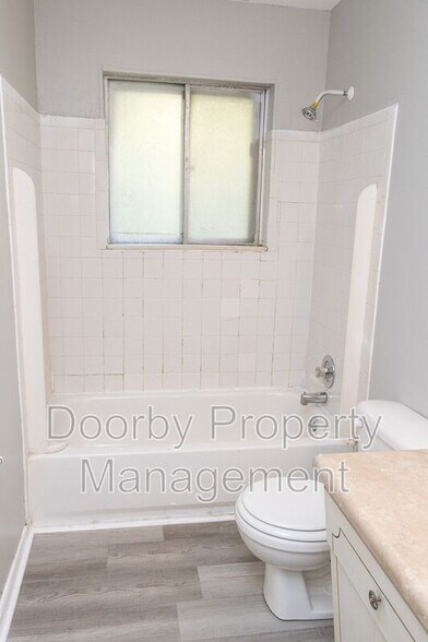 Building Photo - 183 Colony Cir