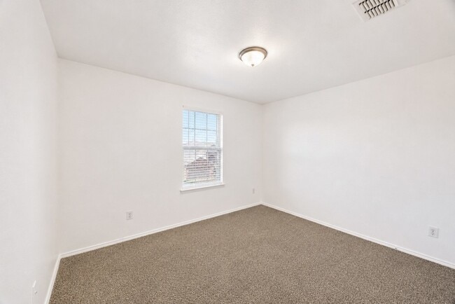Building Photo - 9113 Holliday Ln