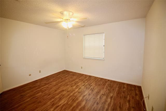 Building Photo - 511 W Oak St