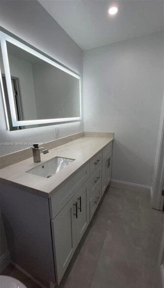 Building Photo - 19360 SW 114th Pl
