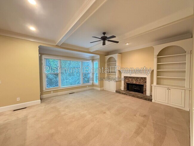 Building Photo - 8015 Wakehurst Pl