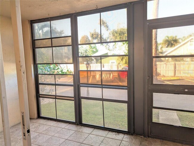 Building Photo - 3700 S Osprey Ave