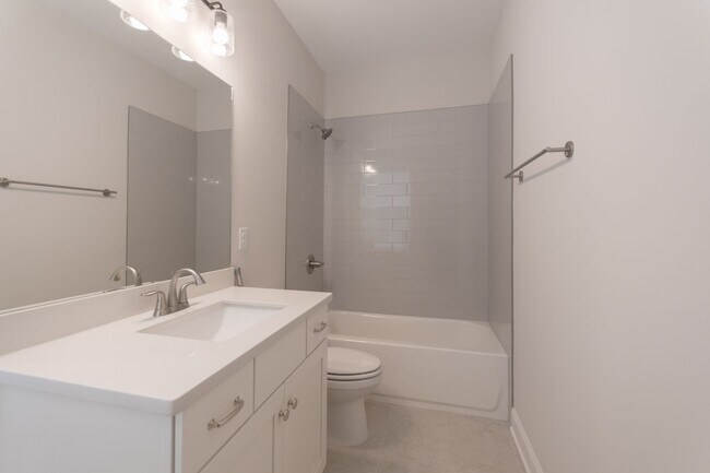 Building Photo - Immaculate, new 3BR/3.5BA townhome in The Maxwell community in Alpharetta GA.