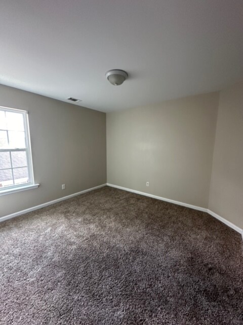 Building Photo - 6 Quiet Pine Ct