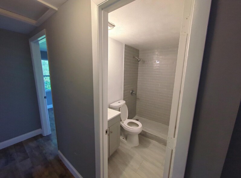 Building Photo - 7345 Linda Dr