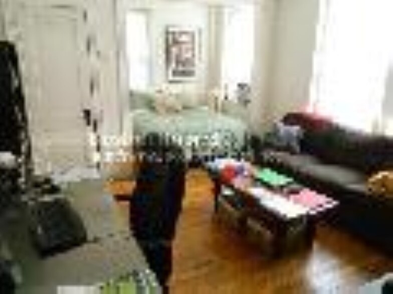 Building Photo - 174 Saint Alphonsus St