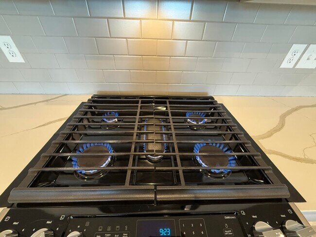 Building Photo - 2854 Prairie View Rd