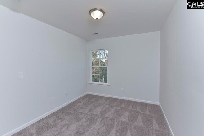 Building Photo - 185 Northwood St