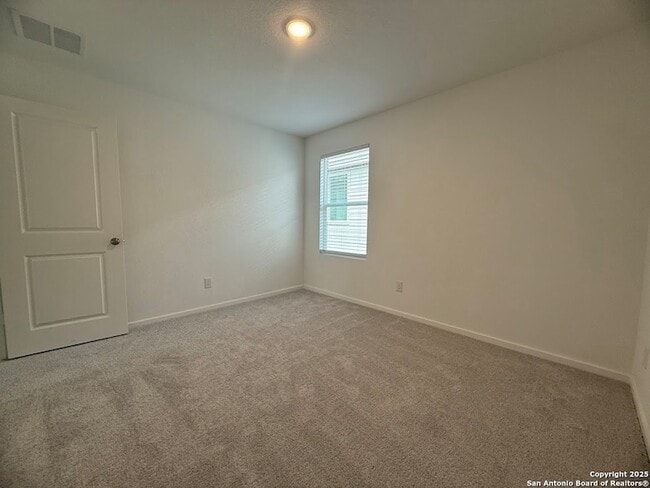 Building Photo - 267 Ottawa Way