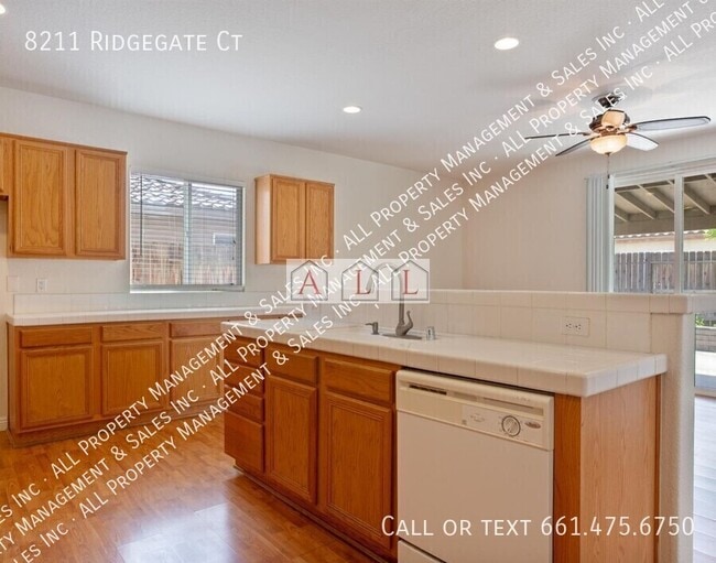Building Photo - 8211 Ridgegate Ct