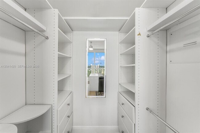 Building Photo - 50 Biscayne Blvd