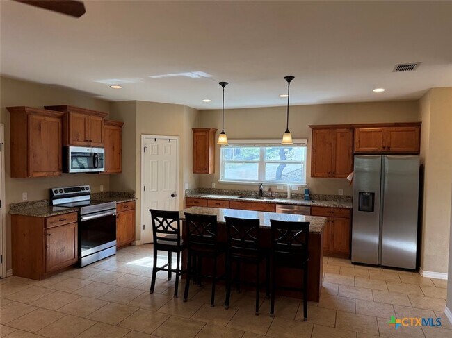 Building Photo - 1071 Rocky Ridge Loop