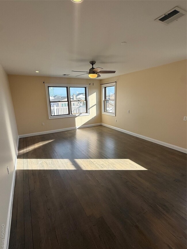 Building Photo - 90 E Hudson St