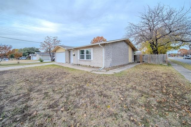 Building Photo - 3345 High Lark Dr