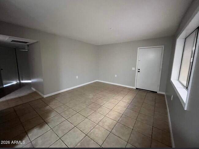 Building Photo - 12221 W Bell Rd