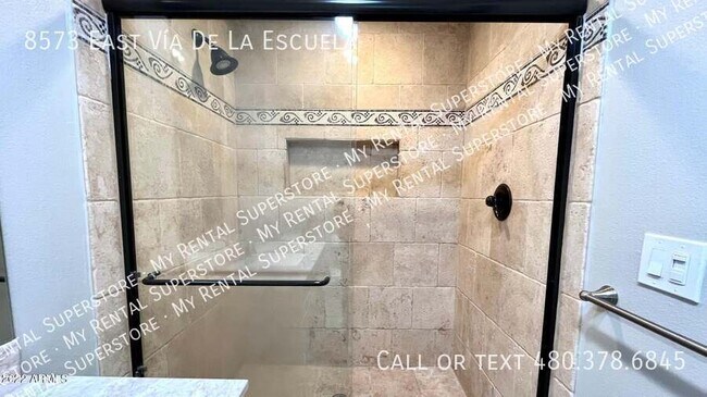 Building Photo - 8573 E Vía De La Escuela