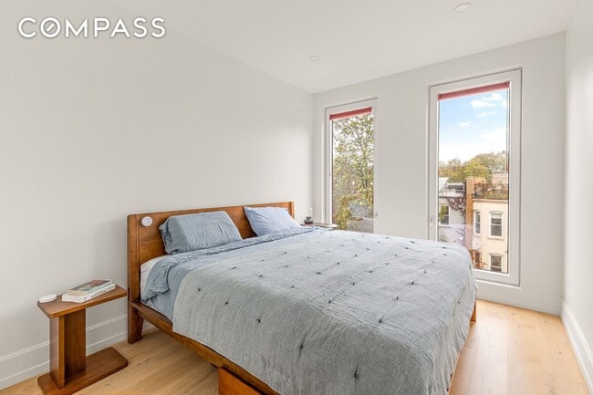 Building Photo - 237 Rutland Rd