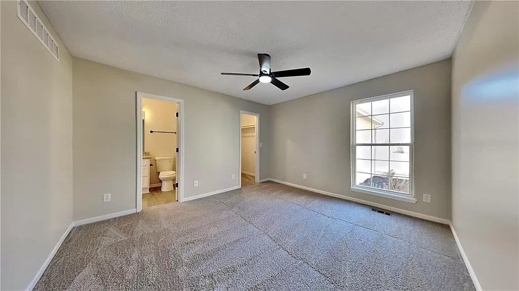 Building Photo - 21670 S Main St