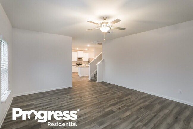 Building Photo - 325 Ridgeland Oak Dr