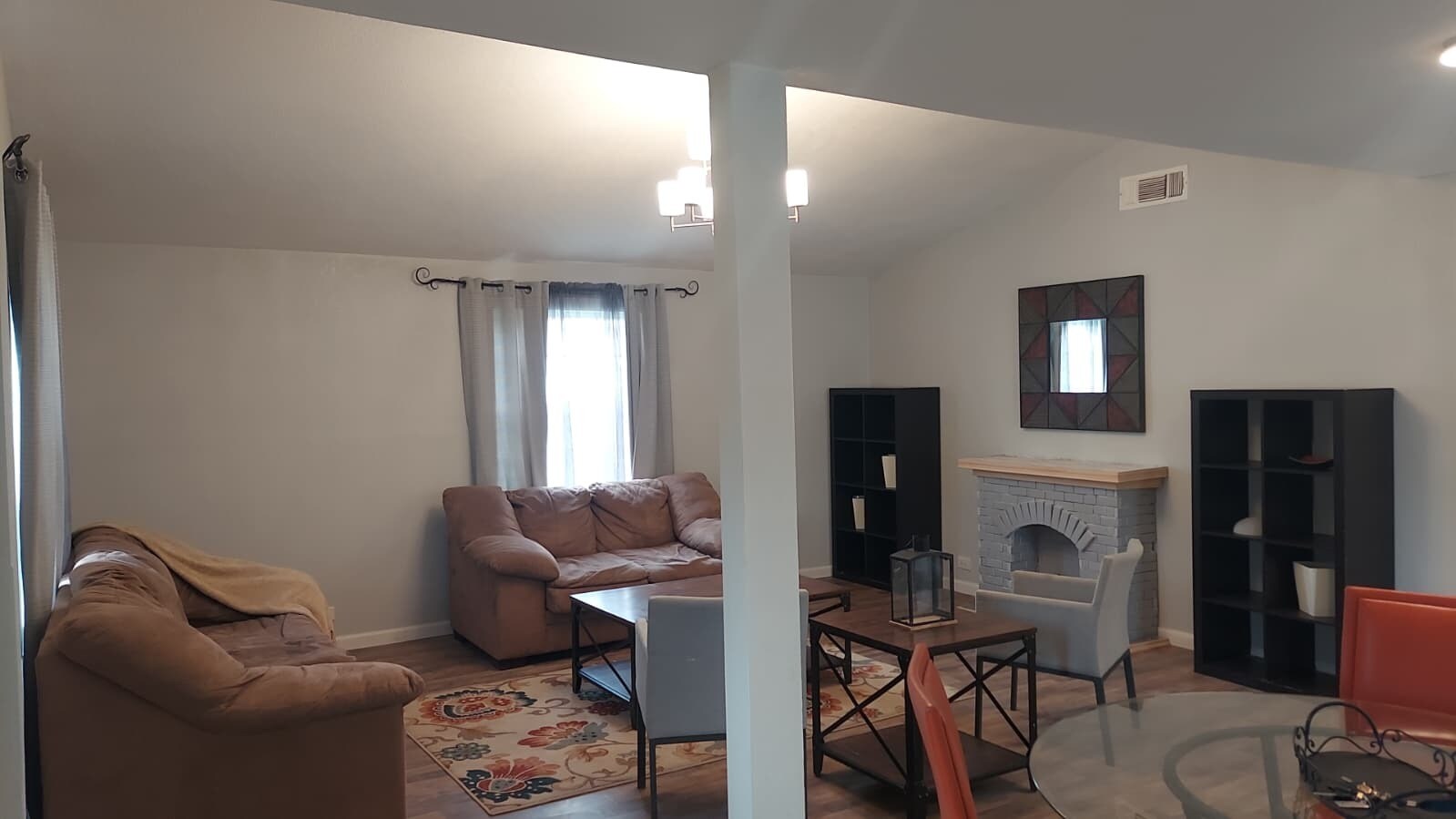 Building Photo - 1202 Anna Lee Dr