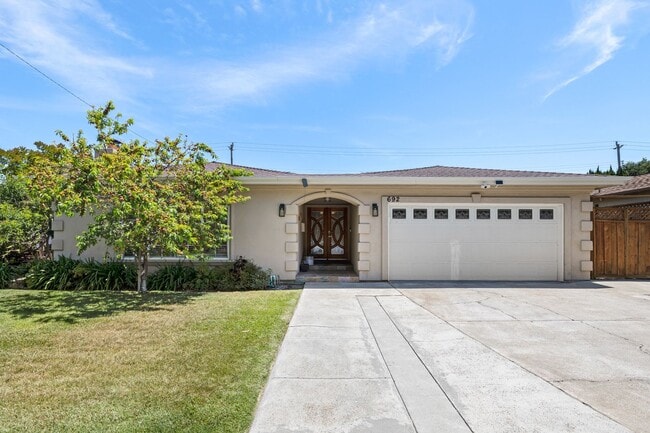 Primary Photo - Beautiful home with Campbell schools