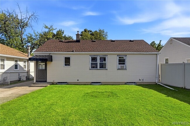 Building Photo - 66 Cleveland Dr