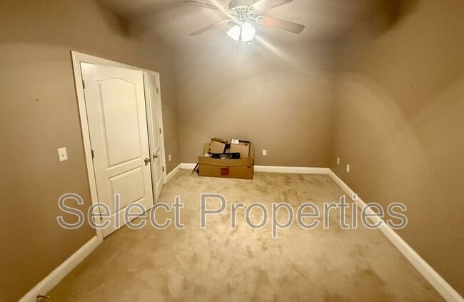 Building Photo - 3521 Old Dornick Dr