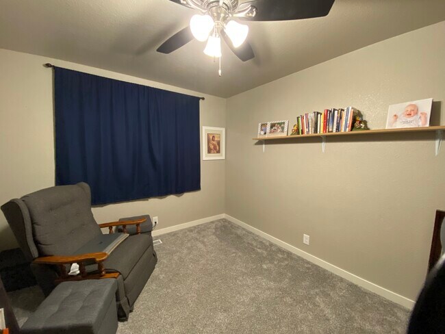 Building Photo - 990 Farrington Dr