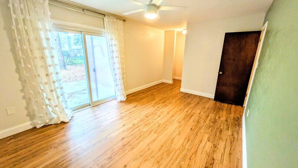 Building Photo - 5014 NW 29th St