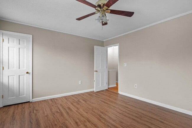 Building Photo - 61 Kathy Dr