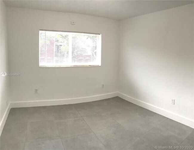 Building Photo - 7710 SW 98th St