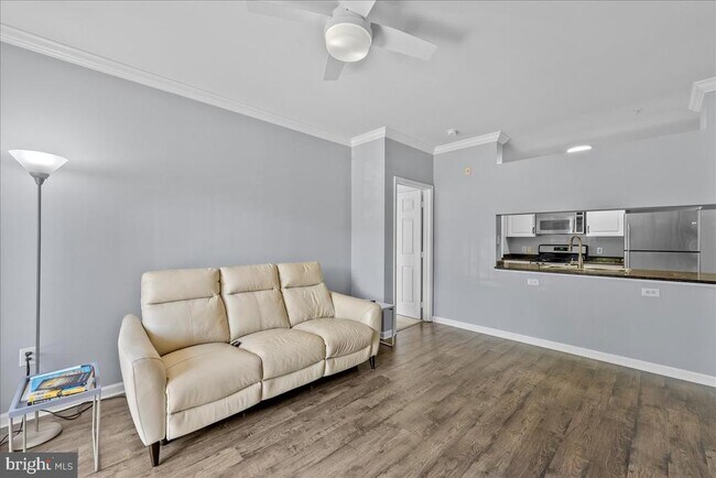 Building Photo - 12100 Garden Grove Cir