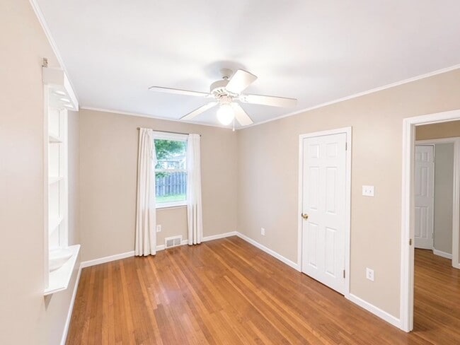 Building Photo - Brookhaven 4 Bedroom House with Deck